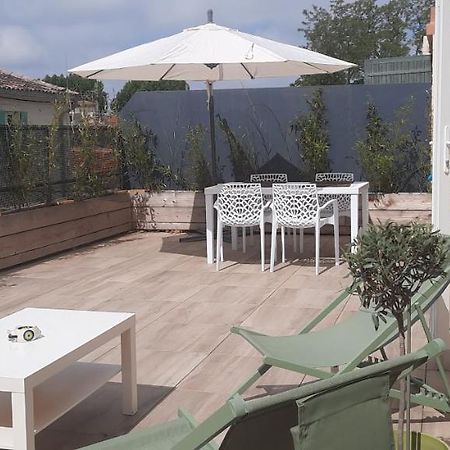 Studio Avec Terrasse Arlés Exterior foto